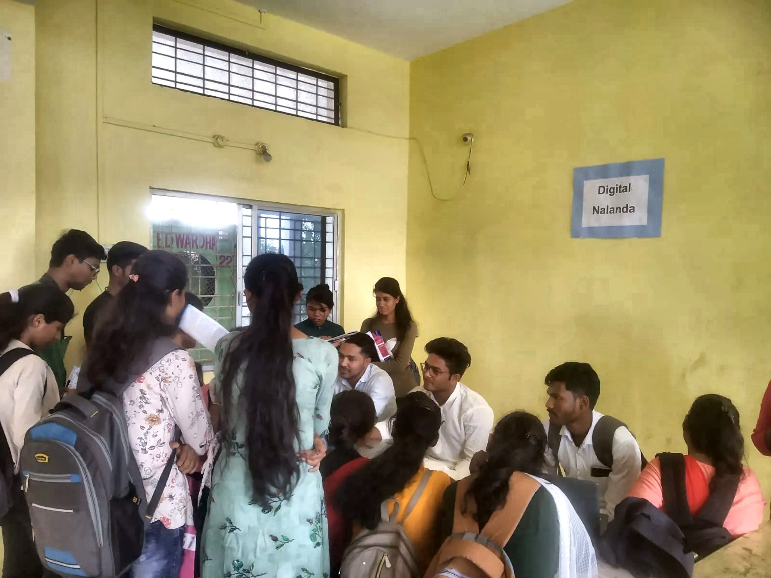 Students at the Digital Nalanda guidance stall
